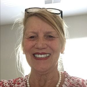 Meet your Posher, Deborah